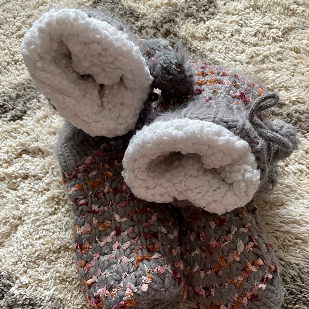 Multi colored slippers/socks - Picture 4 of 5